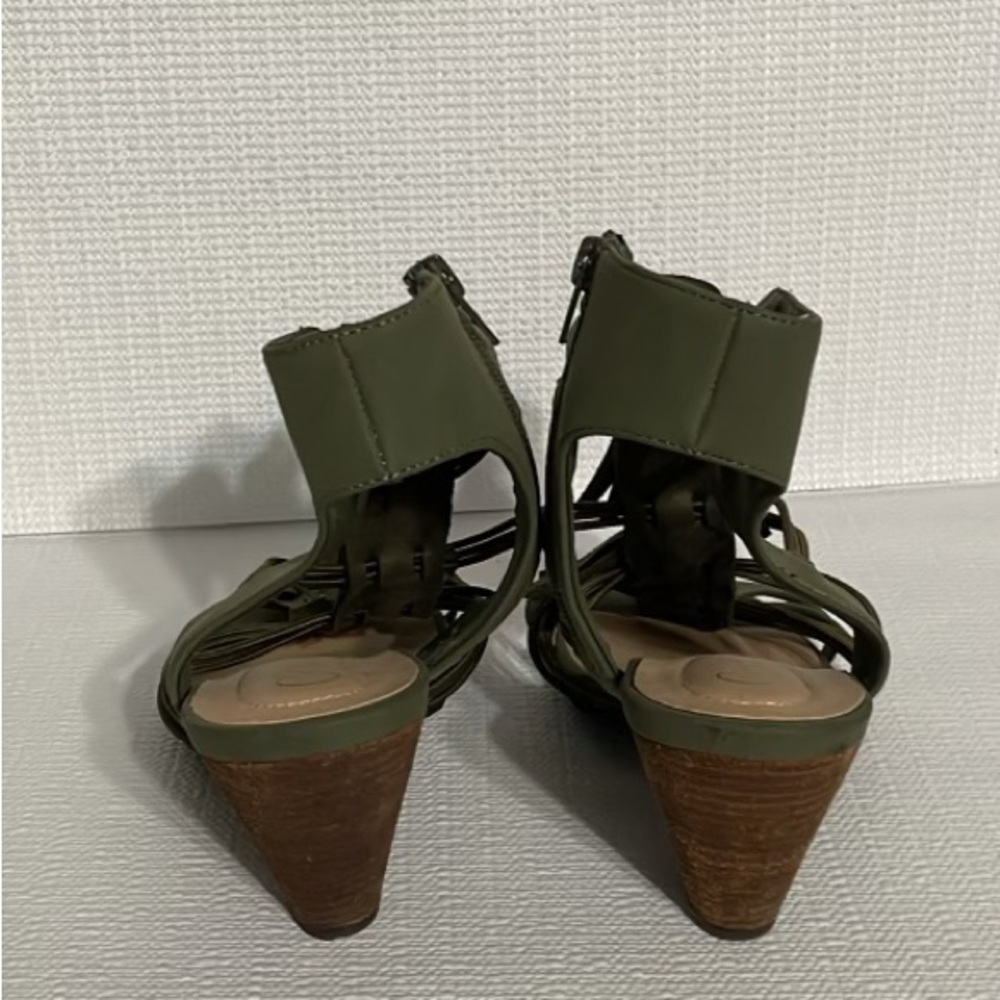 C confort 1946 chunky heels sandals ,size 10 - Picture 8 of 11